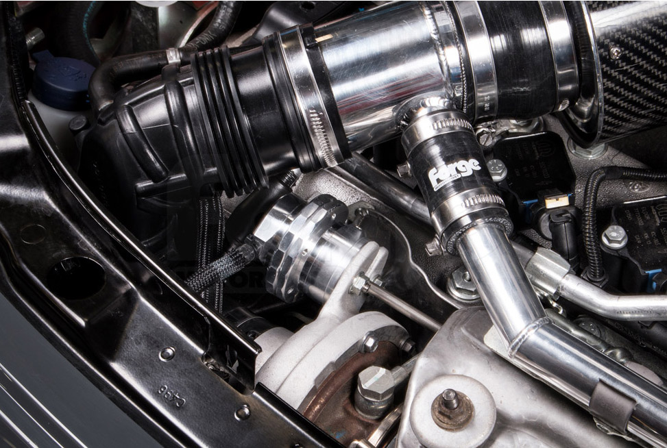 Installation wastegate forge motorsport fmacf14 sur Fiat 595 Abarth Competizione & Turismo