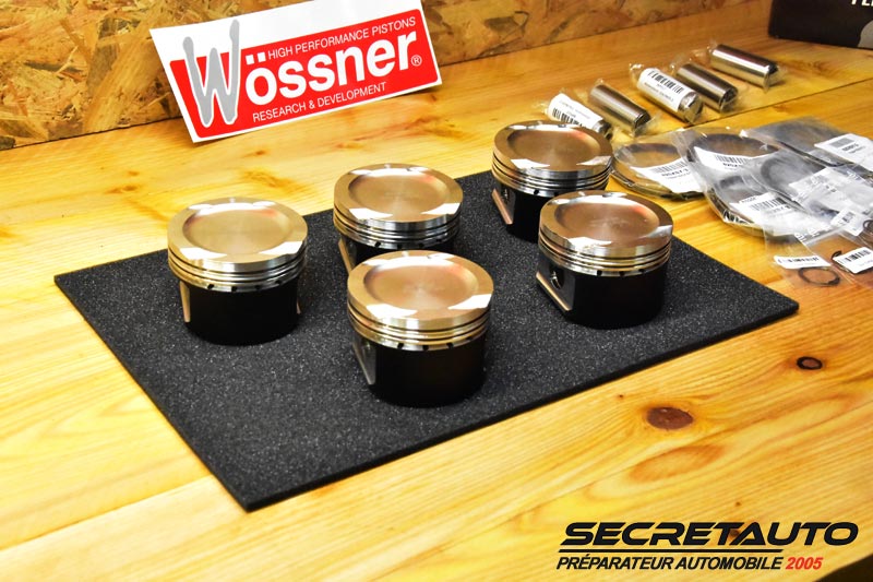 Kit pistons wossner avec axes, segments, clips fiat coupé 5 cylindres