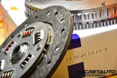 Unboxing kit embrayage Helix Mégane 2 RS avec volant moteur HF9229