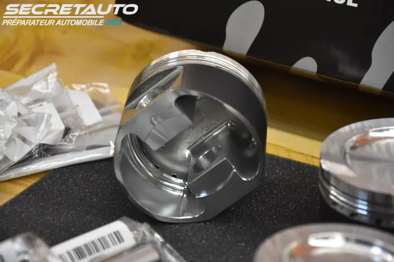 Unboxing kit pistons Wossner Audi Coupé S2 Ø81,5
