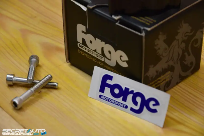 Adaptateur blow off Forge Motorsport