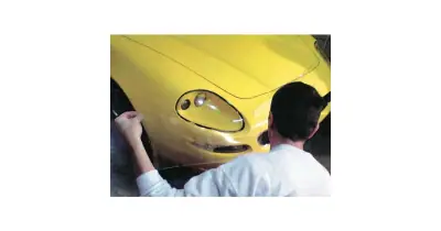 Protection invisible pour carrosserie automobile