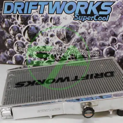 Radiateur d'eau aluminium Driftworks pour Toyota Corolla AE86